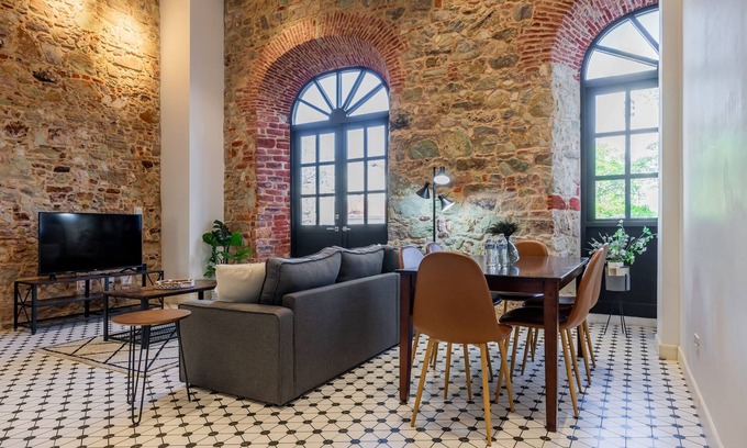 Casco Viejo Apartamento | w Amazing Duplex in San Felipe