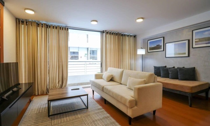 Barranco Apartamento | Art Deco 1BR en Corazón de Barranco