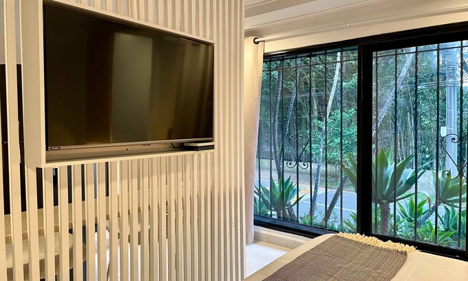 Las Lomas I Apartamento | w Awesome 2BR w 2 Jacuzzi s in El Poblado