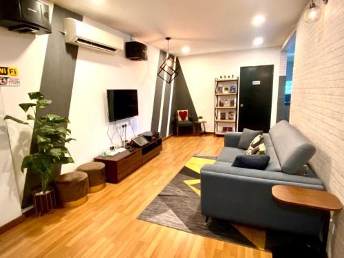 Taman Muhibbah Casa | W boutique 10pax with family karaoke