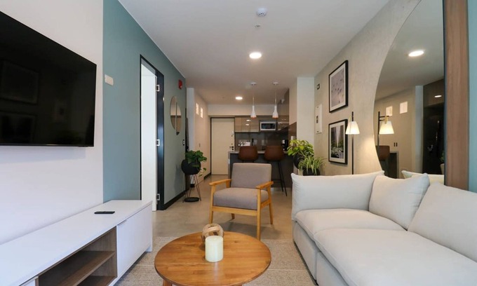Centro Financiero de San Isidro Apartamento | w Captivating 1BR in San Isidro