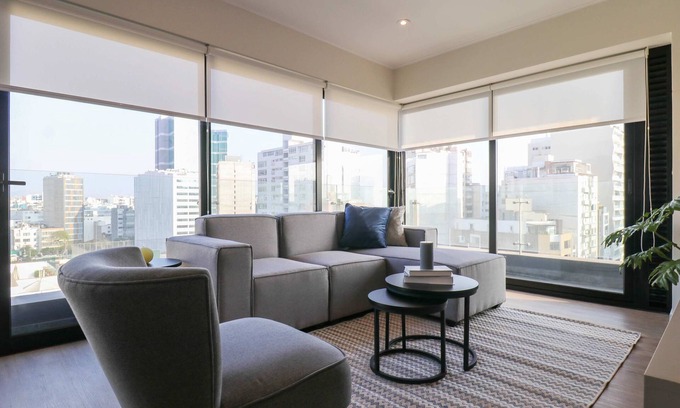 Reducto Apartamento | w Divine 3BR w Balcony Near Larcomar