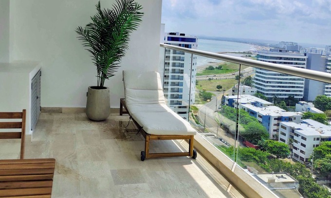 Urbanizacion Eliana Apartamento | w Elegant 1BR in Crespo