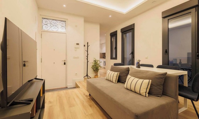Palacio Apartamento | w* | Incredible 3BR at Palacio Real