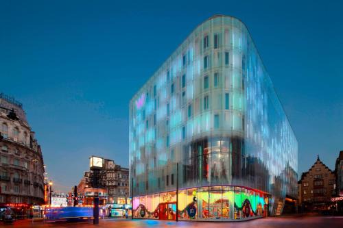 Chinatown Hotel | W London