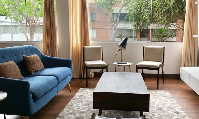 Chacarilla-Santa Cruz Apartamento | w Luxury 2BR in Blas Cerde a San Isidro