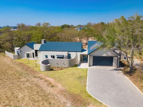 Hazyview Villa | Wabi Sabie River House