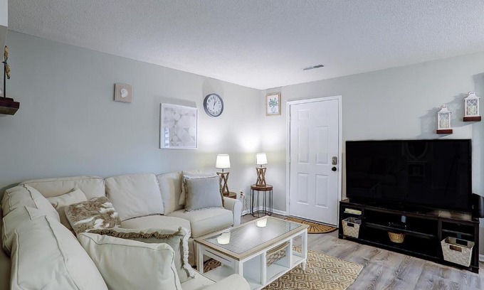 Garden City Apartamento | Waccamaw Condo - Unit 6