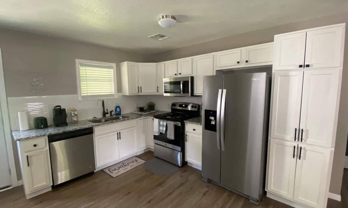 North Waco Casa | Waco’s Jacuzzi House