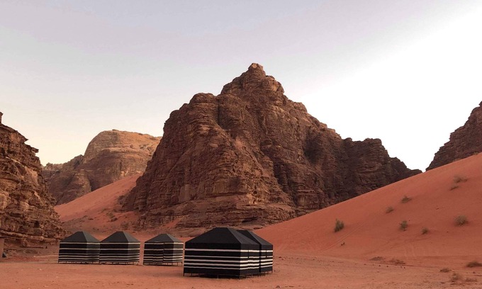 Wadi Rum Alquiler De RV | Wadi Rum Blue Sky and Tour