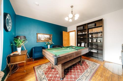 Bad Ems Villa | WagnerStays BadEms Historic VillaWhirpool Billiard