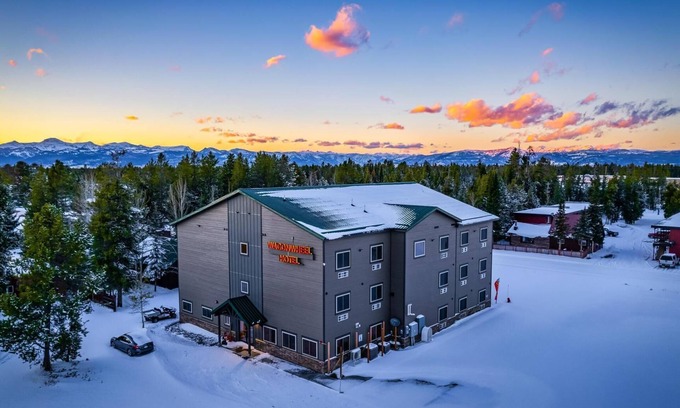 West Yellowstone Hotel | Wagon Wheel Hotel