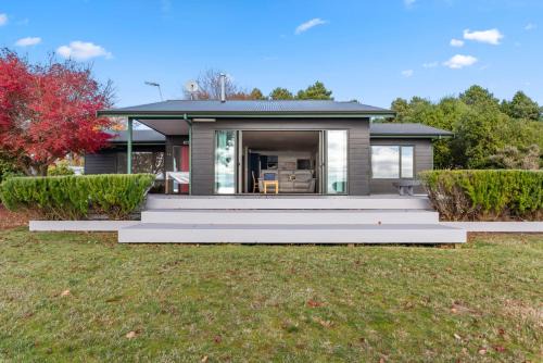 Waitetoko Casa | Waitetoko Waterfront - Waitetoko Holiday Home