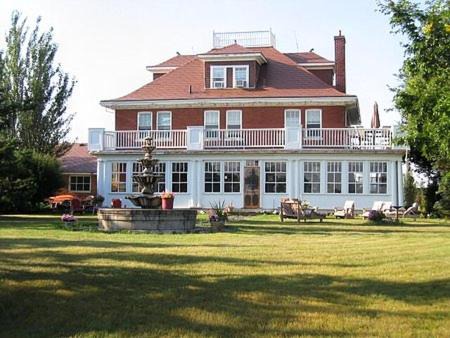 Moose Jaw Cama Y Desayuno | Wakamow Heights Bed and Breakfast
