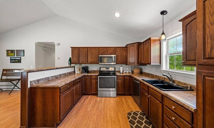 Speedwell Casa | Wakes and Wheels Lakefront home w/ ATV Access