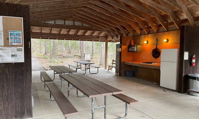 Petersburg Cabina | Wald - Rustic Lakeside Cabins half hour to Penn State