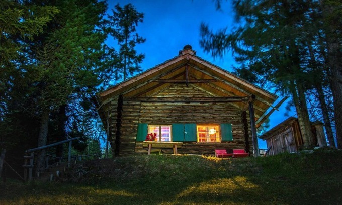 Muehlen Apartamento | Waldhütte Seinerzeit - Almdorf Tonnerhütte
