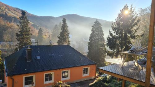 Traben-Trarbach Apartamento | Waldhaus zum gechillten Hirsch in der Natur, bei der Moseltherme Traben-Trarbach
