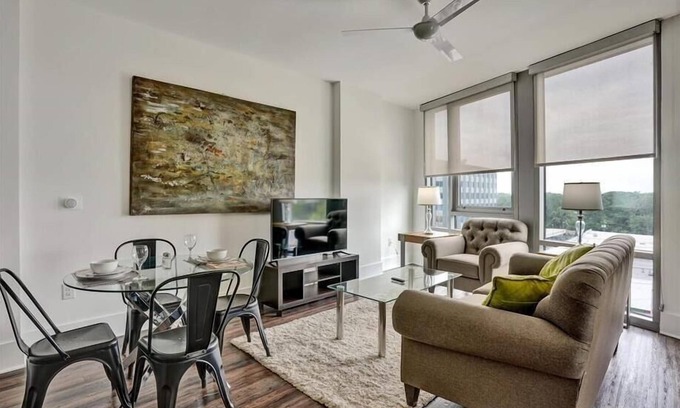 Garden Hills Apartamento | Walk Everywhere! | 1BR nr Buckhead Village & Parks