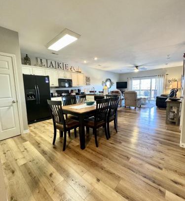Hollister Apartamento | Walk-in level Condo B-6 Near Lake