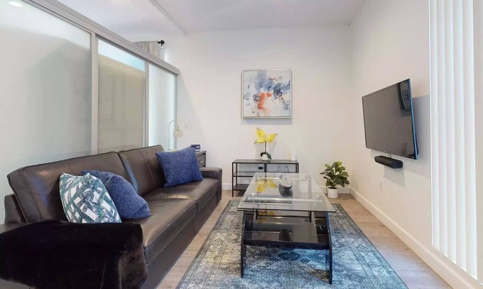 Pasadena Apartamento | Walk - Relax - Cook - Work - Enjoy