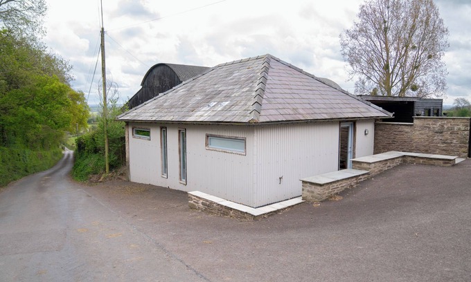 Abergavenny Casa | Walk & Ride Base – 20 minutes to The Wye Valley & Abergavenny