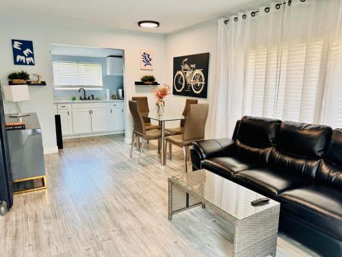 Pacific - Edison Casa | Walk To Americana on Brand.