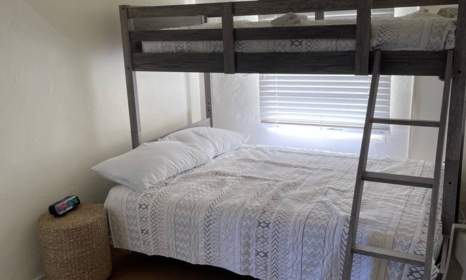 Grover Beach Cabaña | Walk to Beach - 2b1b Butterfly Cottage Sleeps 4