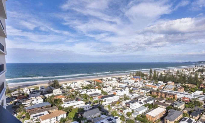 Mermaid Beach Apartamento | Walk to beach/2BR Apt/Pool & Gym/Free Carpark