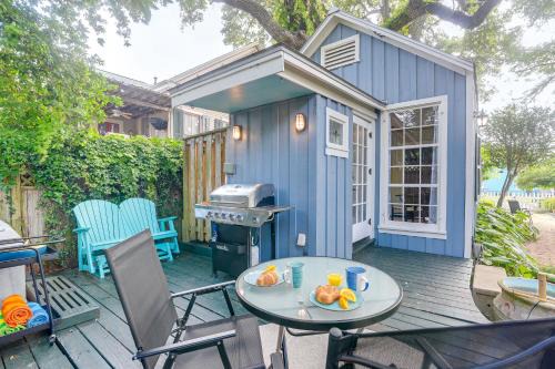 San Jacinto Casa | Walk to Beach Galveston Home with Hot Tub