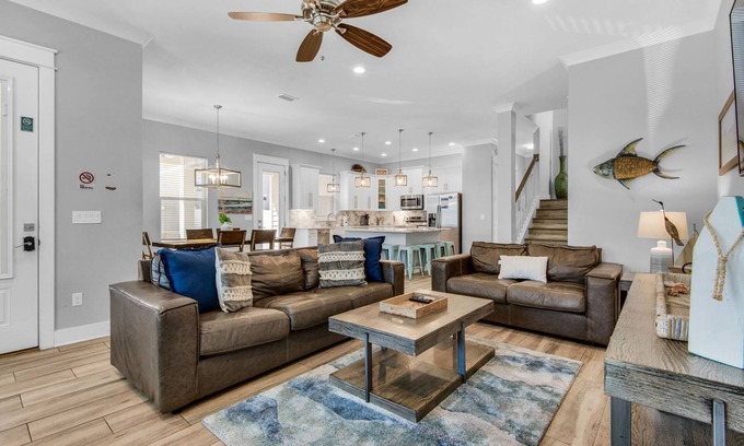 Emerald Waters Village Casa | ☀️Walk to Beach I 3 Kings👑 I 2 Community Pools-4BR Sea Ya Sun☀️