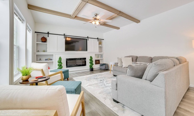 Presque Isle Casa | Walk to Beach: Modern Retreat in Presque Isle!
