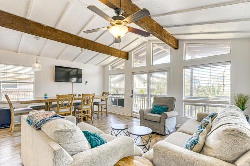 San Luis Casa | Walk to Beach Ocean-View Home with Deck in Freeport