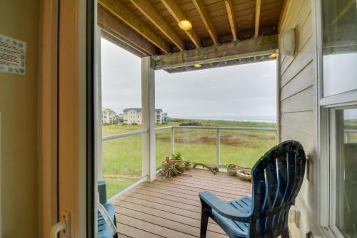 Westport Apartamento | Walk to Beach Panoramic Splendor Westport Condo