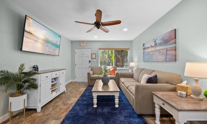 Cocoa Beach Cabaña | Seahorse-Mins to Beach, Pet Friendly, Firepit