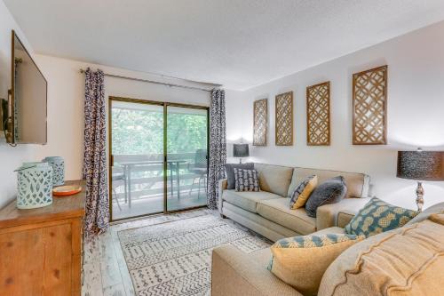 Folly Field Apartamento | Walk to Beach and Golf Course Hilton Head Getaway!