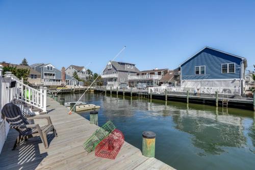 Mantoloking Casa | Walk to Beach Waterfront Mantoloking Gem with Deck!