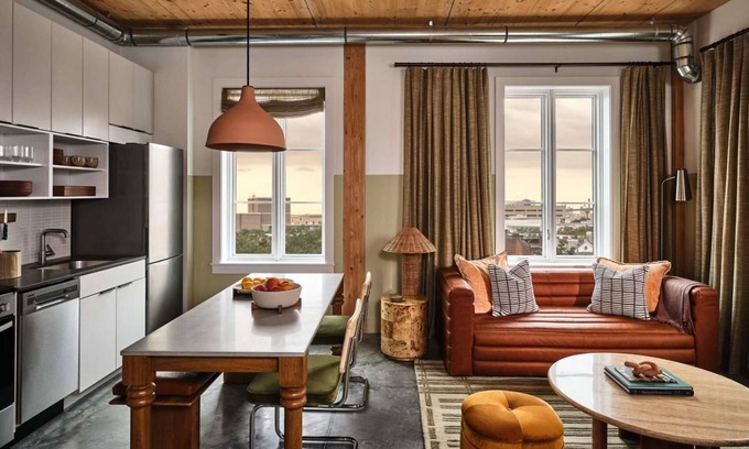 Yamacraw Village Apartamento | Walk to City Market + Bike Rentals & Bar Onsite