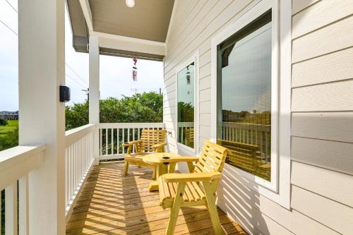 Crystal Beach Casa | Walk to Crystal Beach The Sandbar Escape