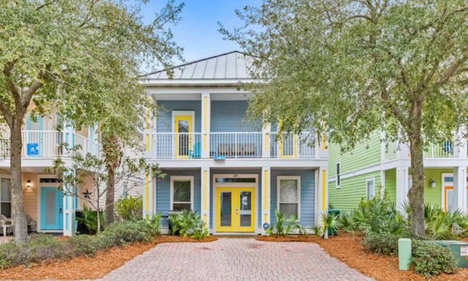 Villages of Crystal Beach Casa | Walk to Crystal Beach!!! Resort Style Pool!!!