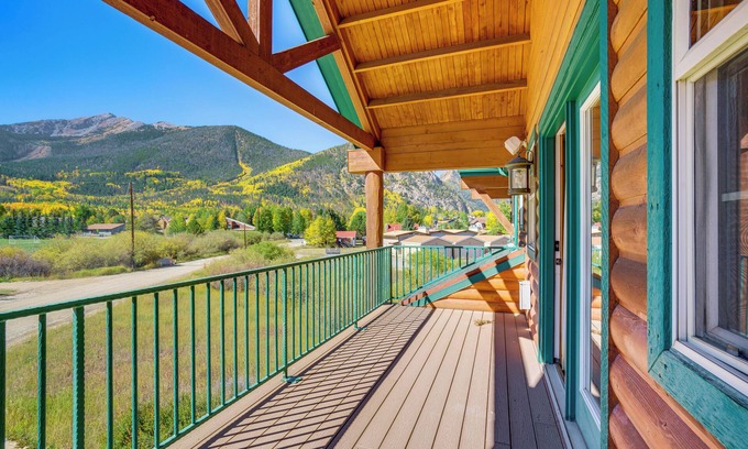 Frisco Cabina | ¡NUEVO! Cabaña de montaña con encanto ~ 11 millas a Breckenridge