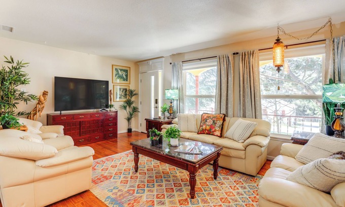 Atascadero Cabaña | Walk to Downtown Atascadero: Cottage w/Sunroom!