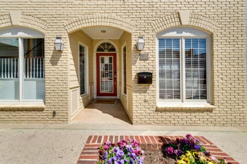 Lenoir Apartamento | Walk to Downtown Cozy Lenoir Apartment!