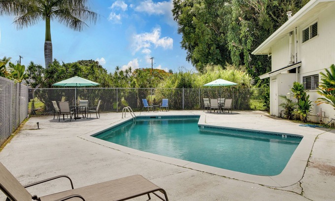 Hilo Condominio | Quaint Hilo Vacation Rental w/ Community Pool!