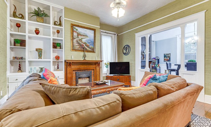 Mobile Casa | Walk to Downtown: Historic Home in Mobile