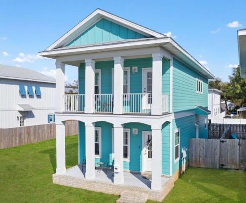 Downtown Casa | Walk to downtown seafood market Bay views