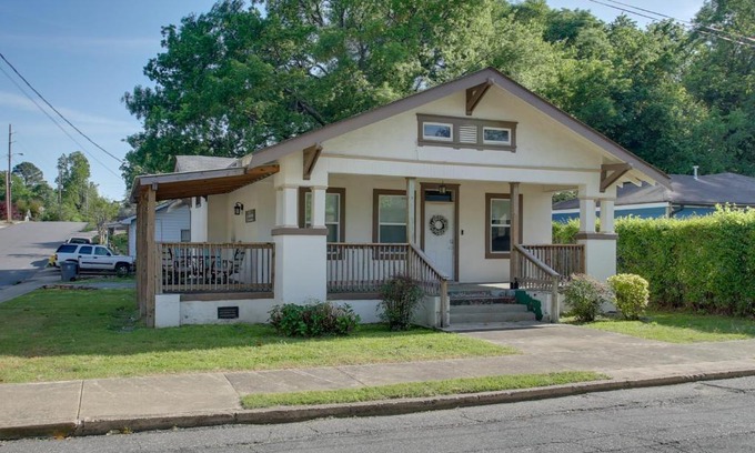 Hot Springs Casa | Walk to Dtwn Hot Springs Lazy Daze Bungalow