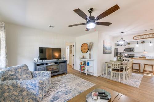 Pine Mountain Casa | Walk to Dtwn Pine Mountain! Evergreen Cottage