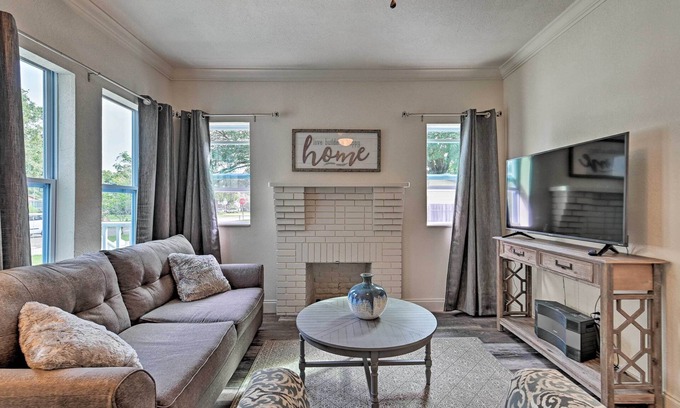 Winter Garden Casa | ¡NUEVO! ‘The Strawberry House’ w / BBQ, Walk to Dwtn!