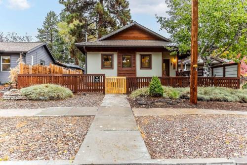 River West Casa | Walk to Everything Bikes AC Dog Friendly